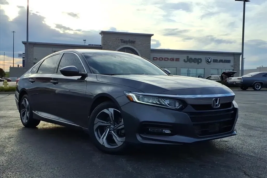 2020 Honda Accord EX photo 1