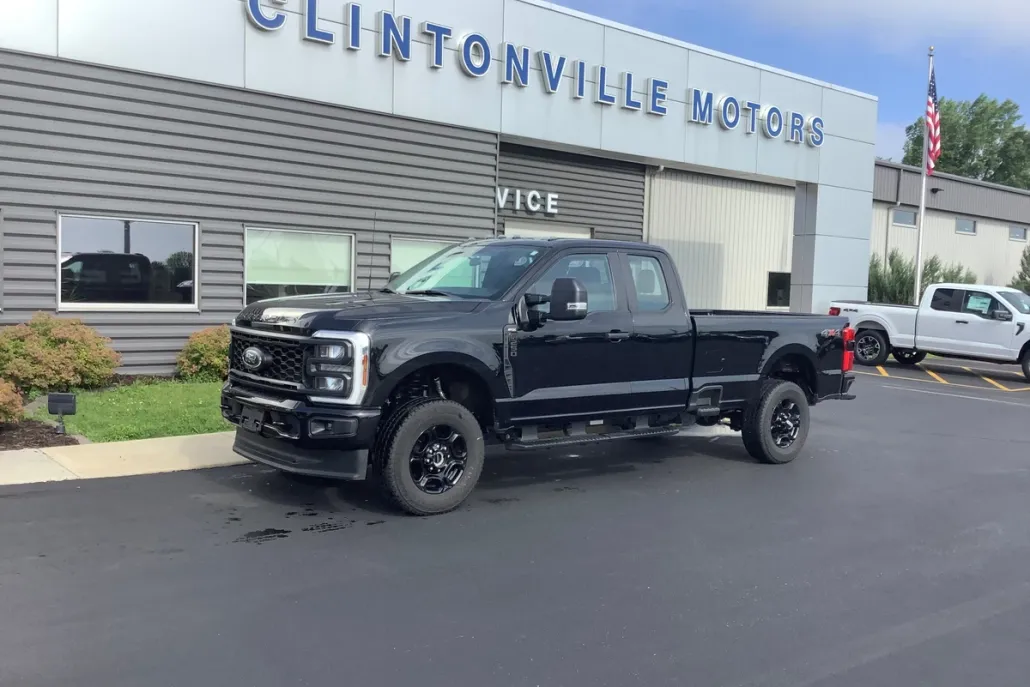 2024 Ford F-250 XL photo 1