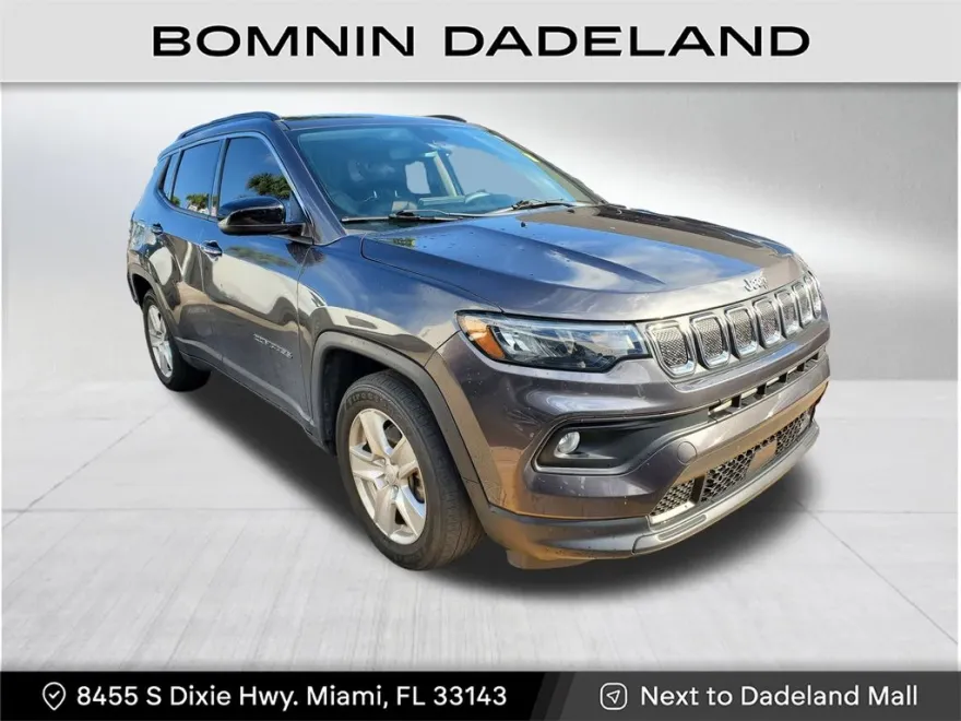 2022 Jeep Compass Latitude photo 1