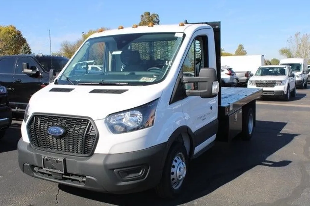 2023 Ford Transit Chassis photo 1