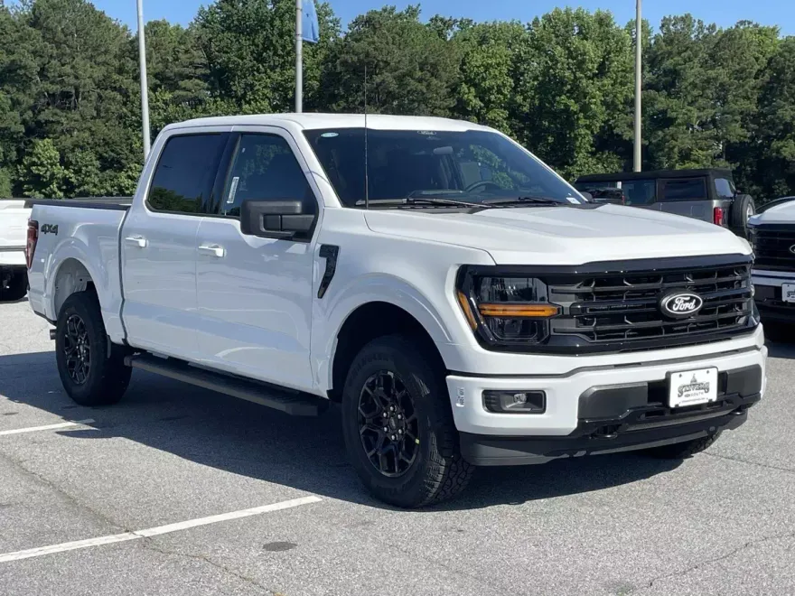 2025 Ford F-150 XLT photo 1
