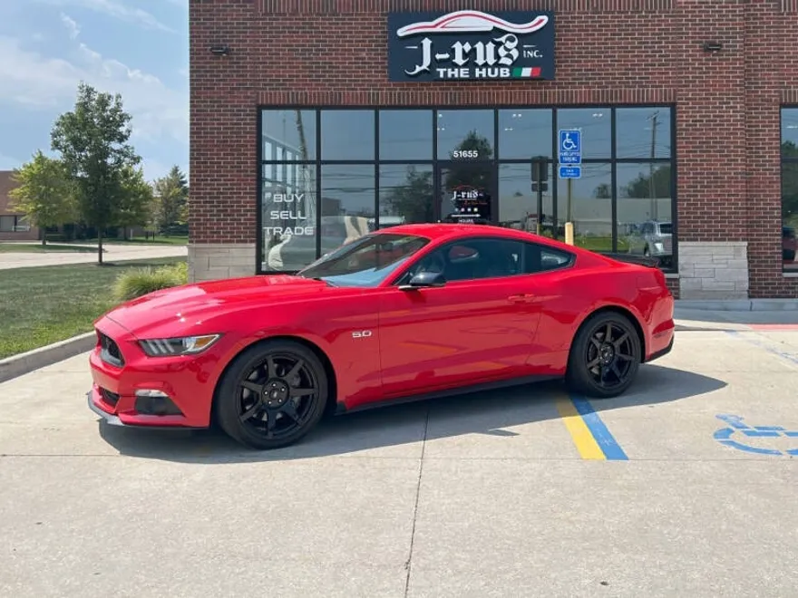 2016 Ford Mustang GT Premium photo 1