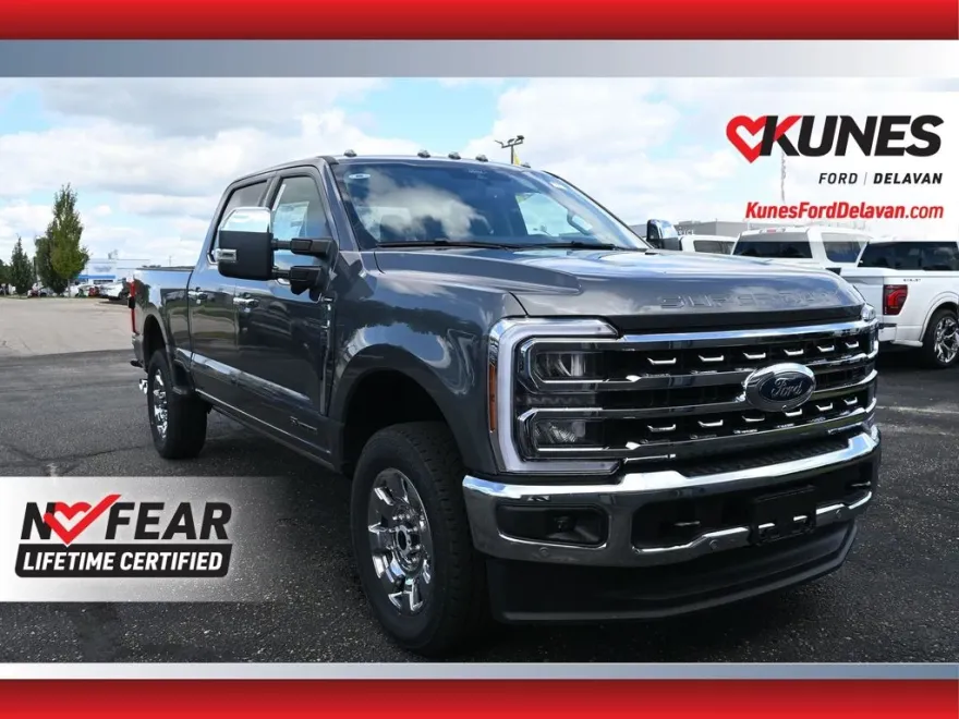 2026 Ford F-250 Lariat photo 1