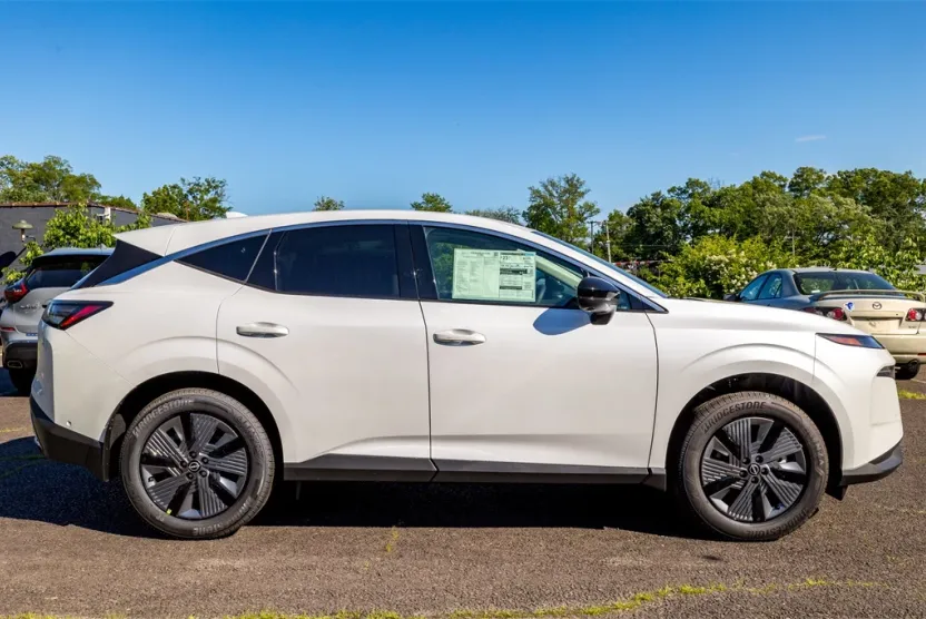 2025 Nissan Murano SL photo 1