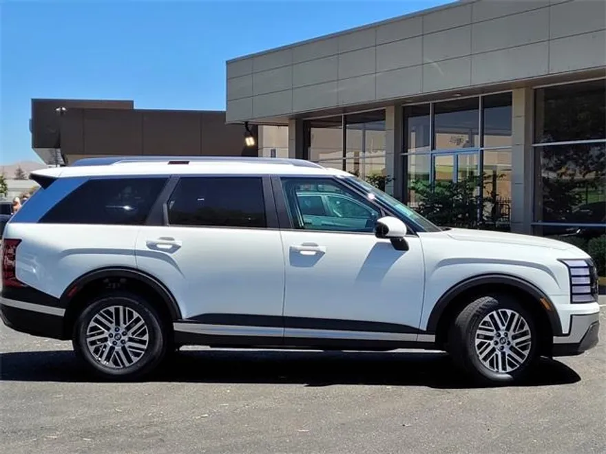 2026 Hyundai Palisade SEL photo 1