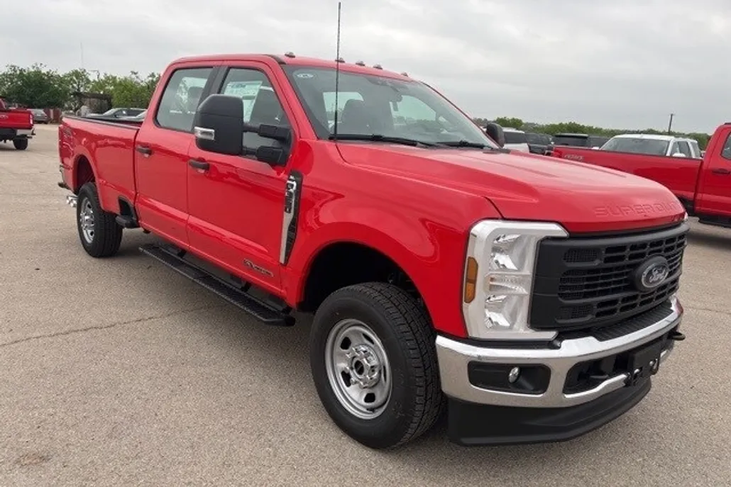 2025 Ford F-350 XL photo 1