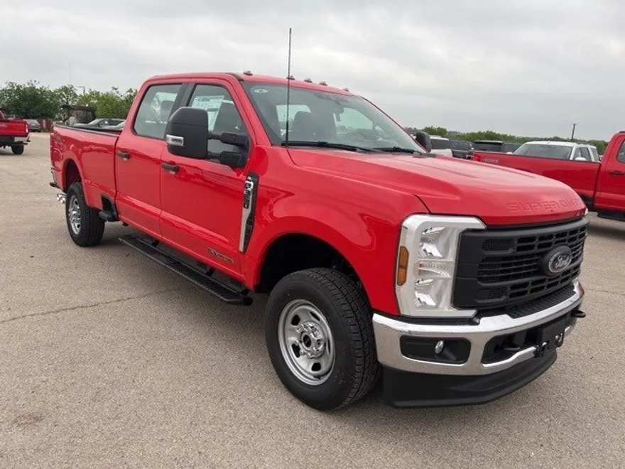 2025 Ford F-350 XL photo 1