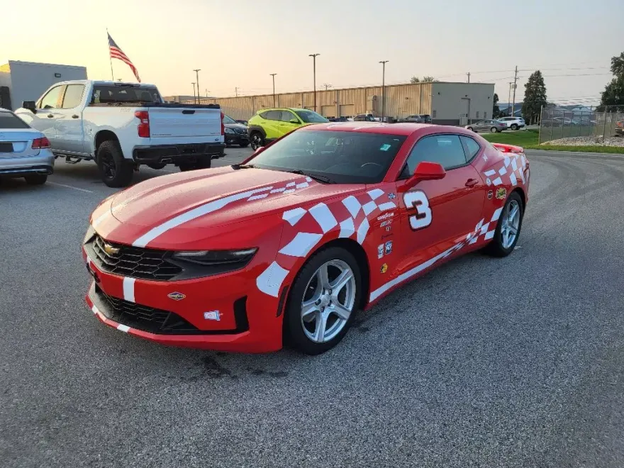 2020 Chevrolet Camaro 1LT photo 1