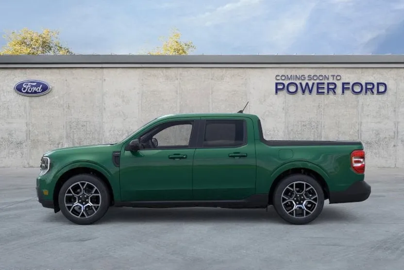 2025 Ford Maverick Lariat photo 1