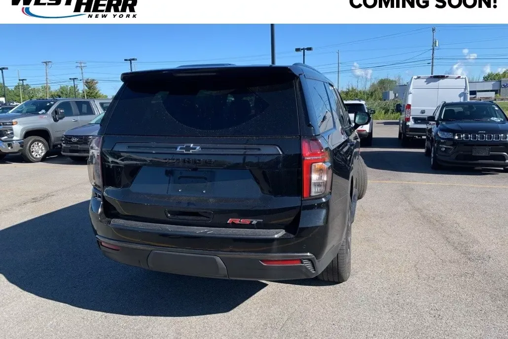 2021 Chevrolet Tahoe RST photo 1