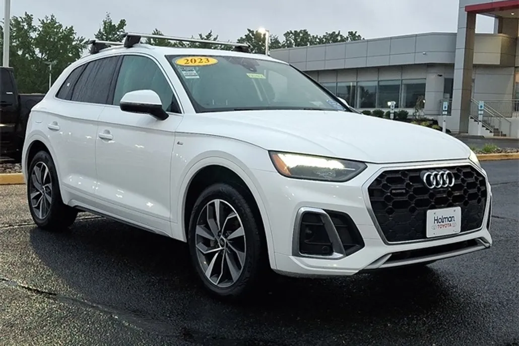 2023 Audi Q5 45 S line Premium Plus photo 1