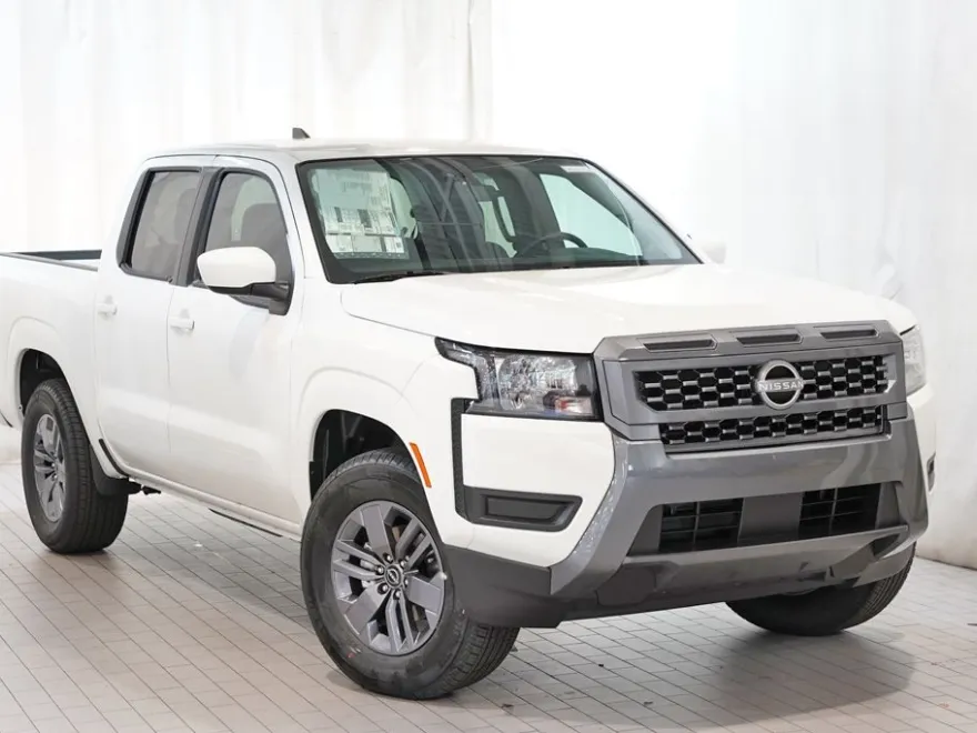 2025 Nissan Frontier SV photo 1