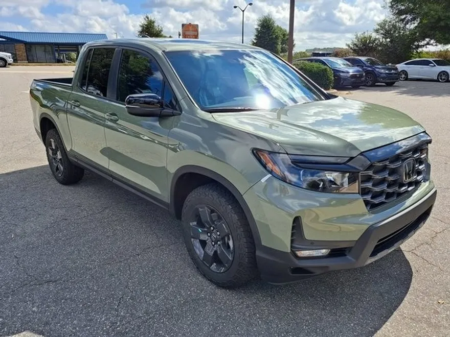 2026 Honda Ridgeline TrailSport photo 1