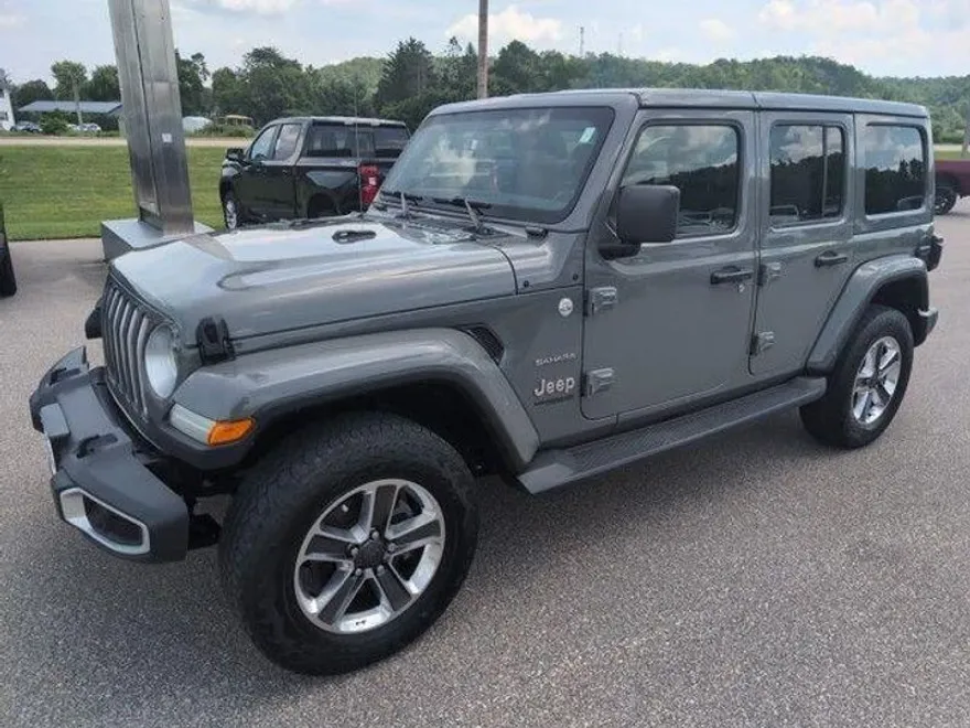 2021 Jeep Wrangler Unlimited Sahara photo 1