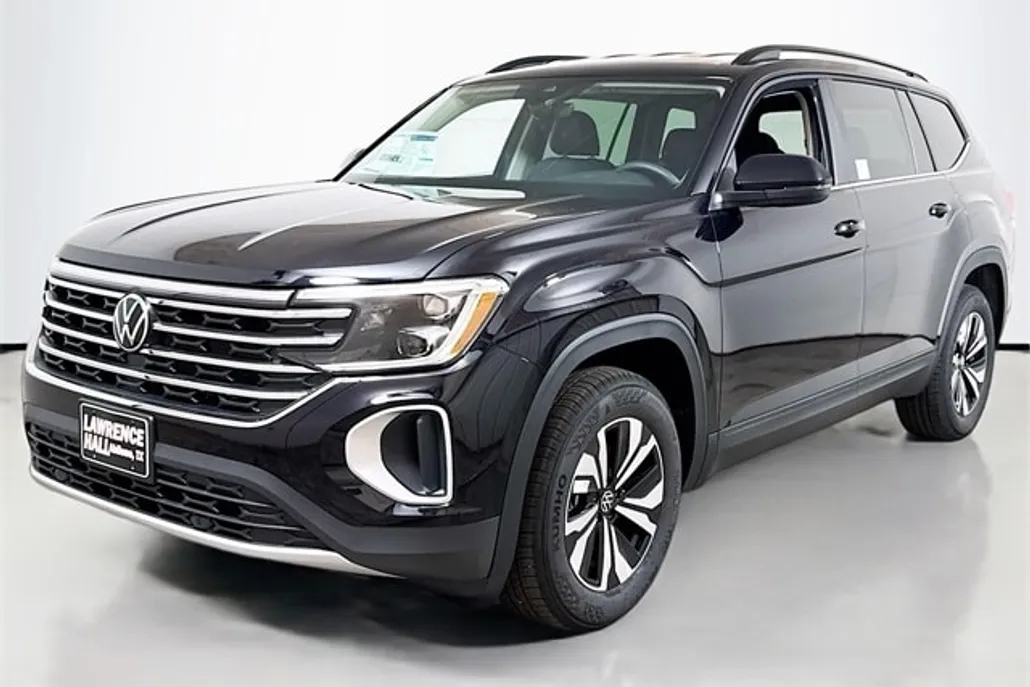 2026 Volkswagen Atlas SE photo 1