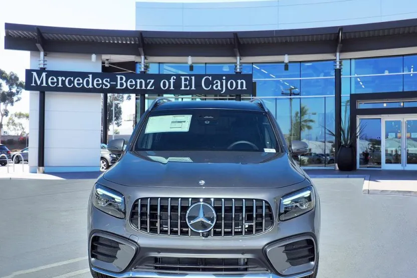 2026 Mercedes Benz GLB AMG 35 4MATIC photo 1