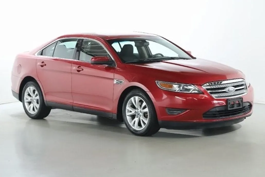 2011 Ford Taurus SEL photo 1