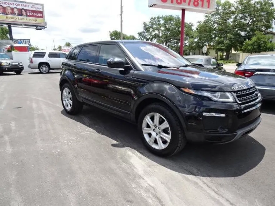 2016 Land Rover Range Rover Evoque SE photo 1