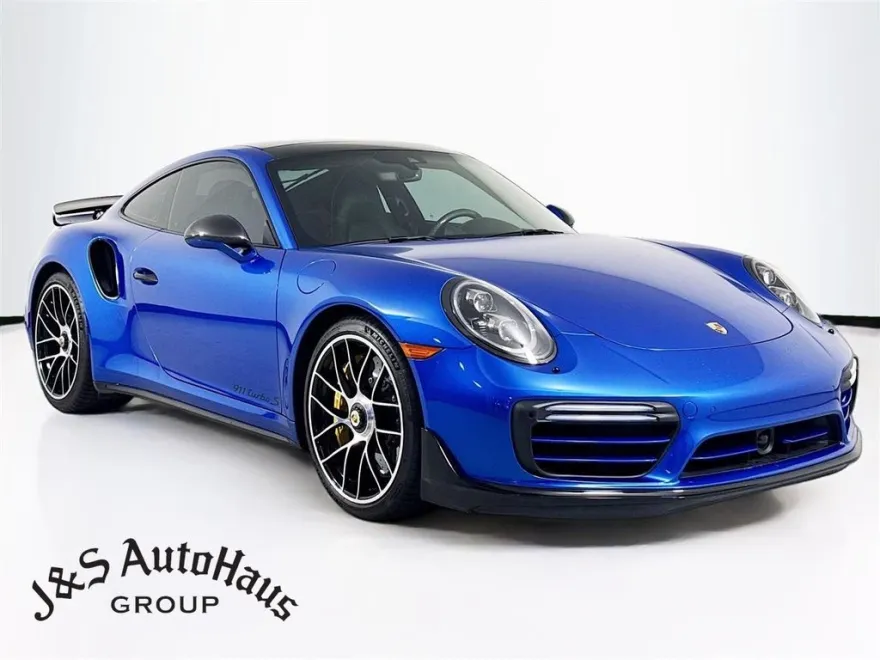 2017 Porsche 911 Turbo S photo 1