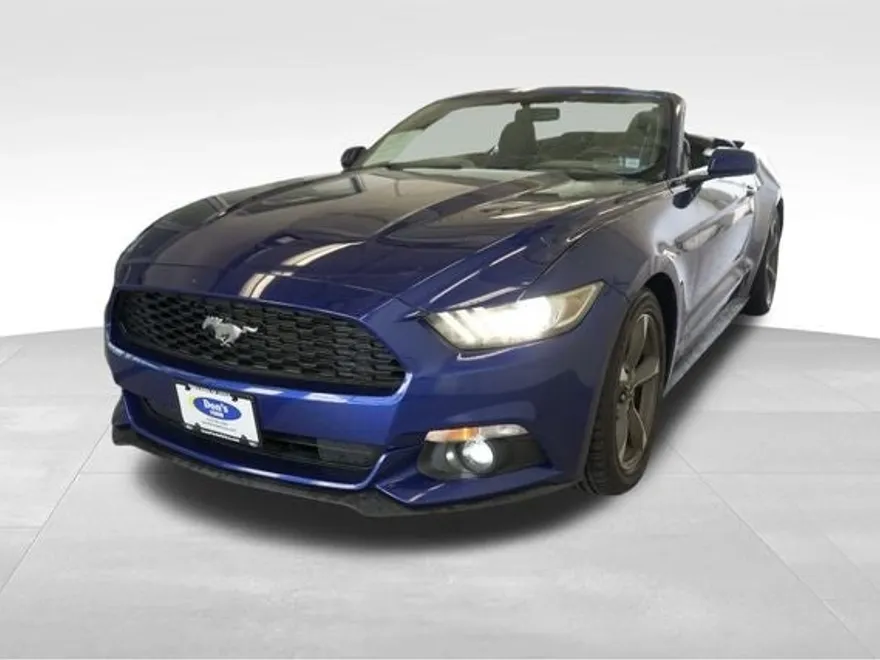 2015 Ford Mustang V6 Convertible photo 1