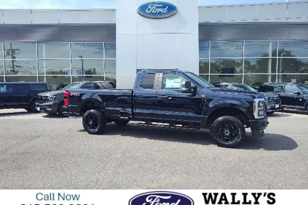 2025 Ford F-350 XL photo 1