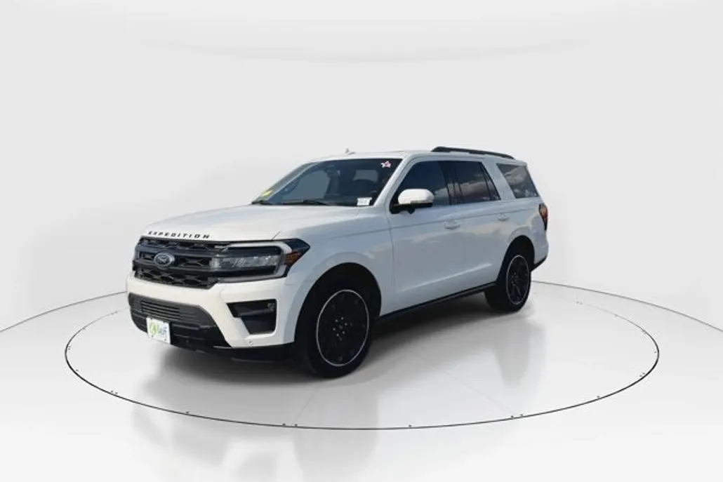 2024 Ford Expedition Limited photo 1