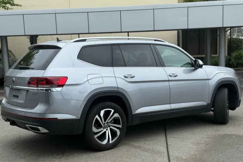 2022 Volkswagen Atlas V6 SEL photo 1