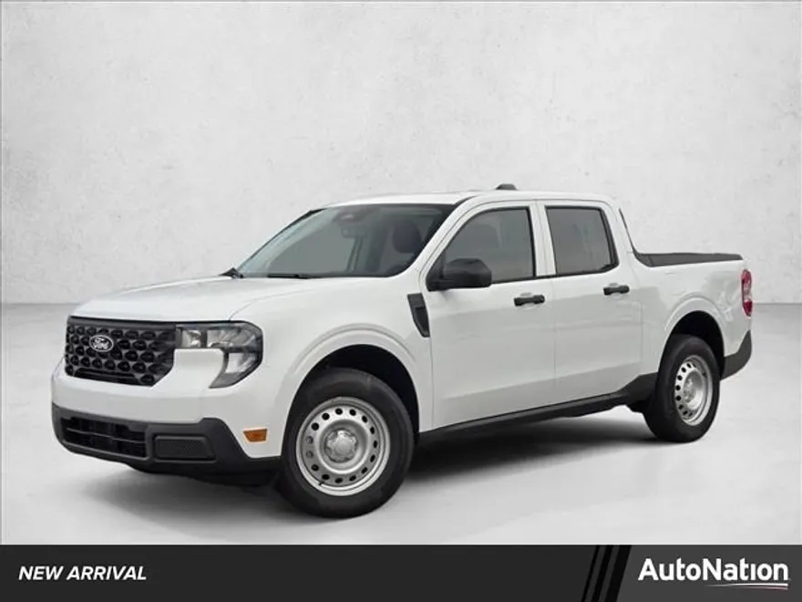 2025 Ford Maverick XL photo 1