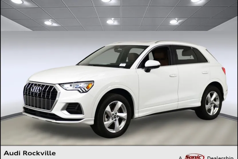 2022 Audi Q3 Premium Plus photo 1