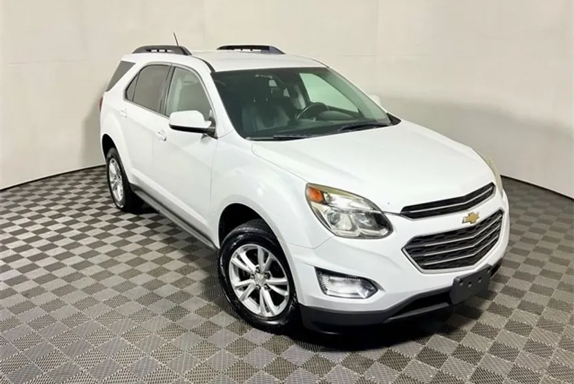 2016 Chevrolet Equinox LT photo 1