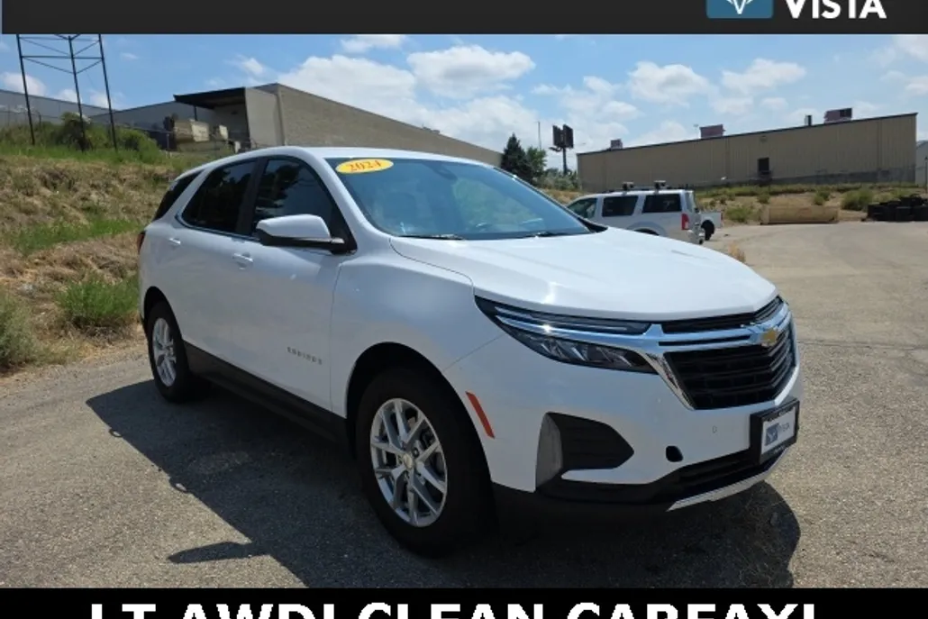 2024 Chevrolet Equinox LT photo 1