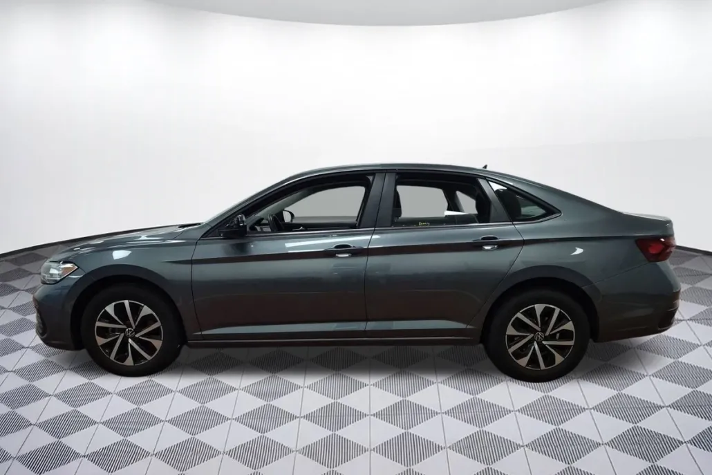 2024 Volkswagen Jetta S photo 1