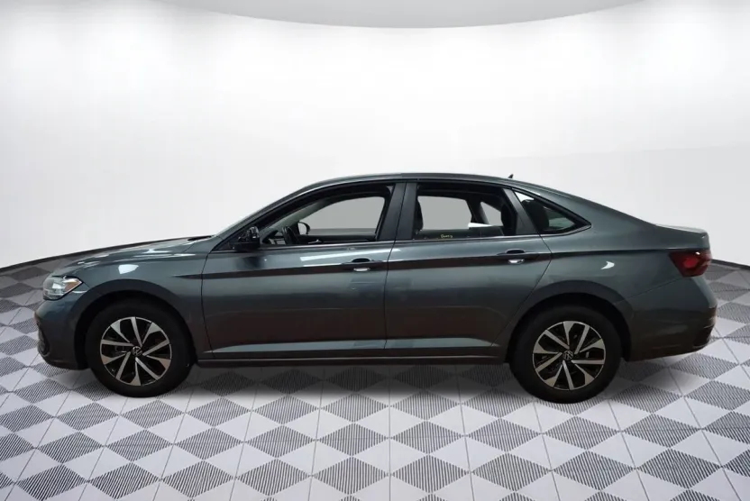 2024 Volkswagen Jetta S photo 1