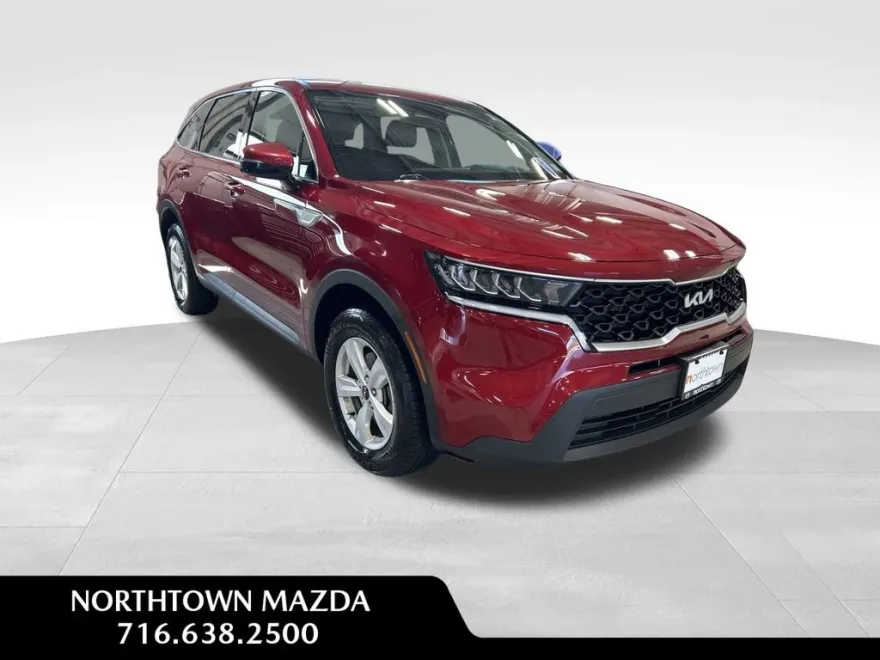 2022 Kia Sorento LX photo 1