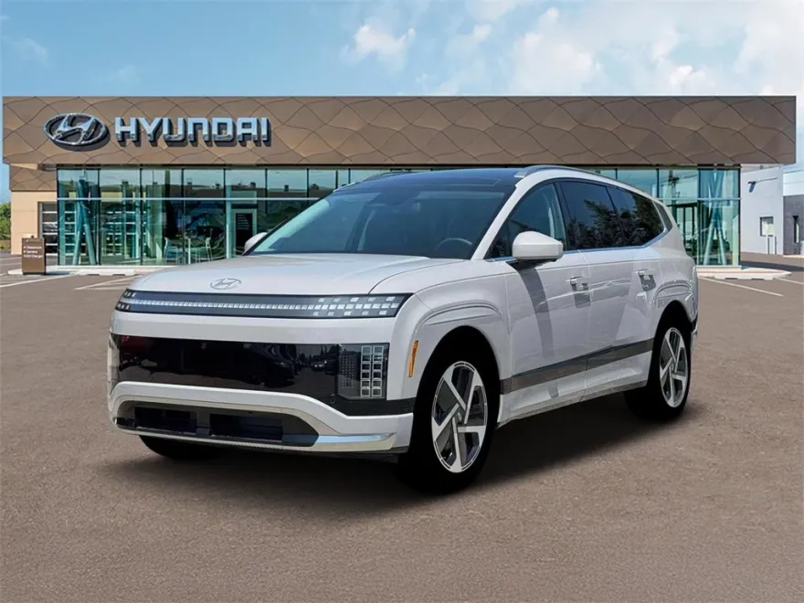 2026 Hyundai Ioniq photo 1