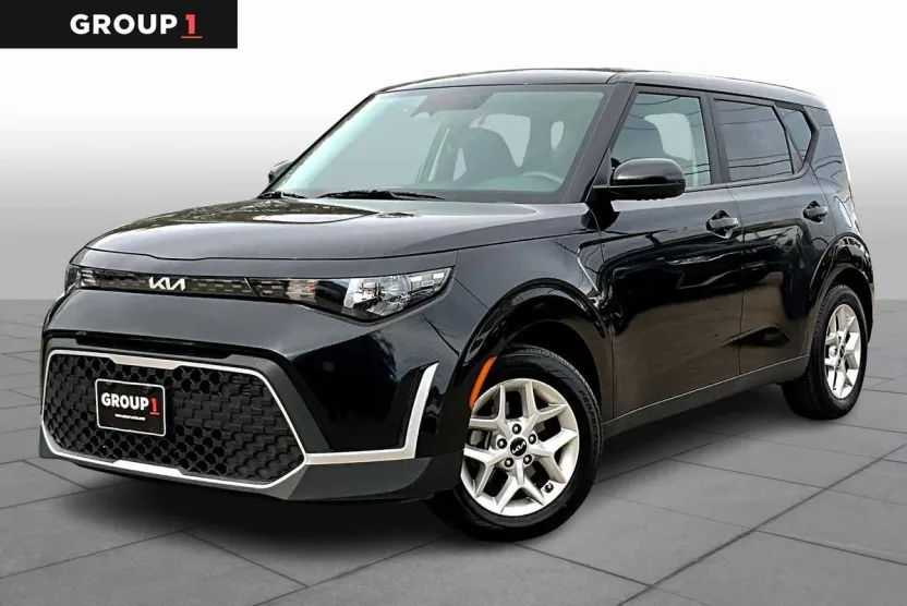 2023 Kia Soul LX S photo 1