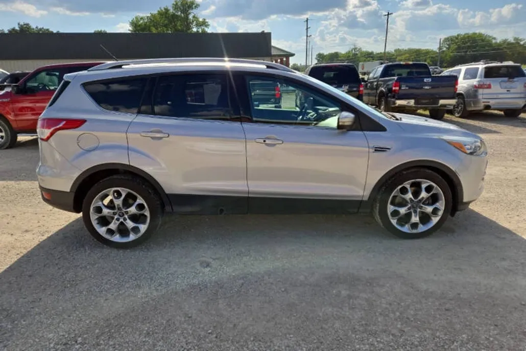 2015 Ford Escape Titanium photo 1