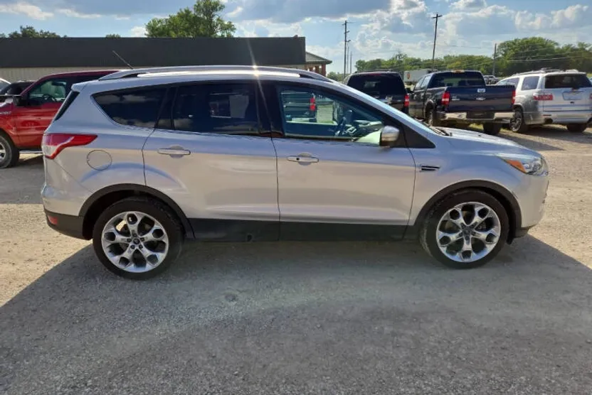 2015 Ford Escape Titanium photo 1