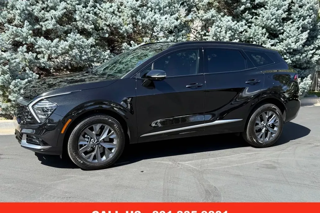 2025 Kia Sportage Hybrid photo 1