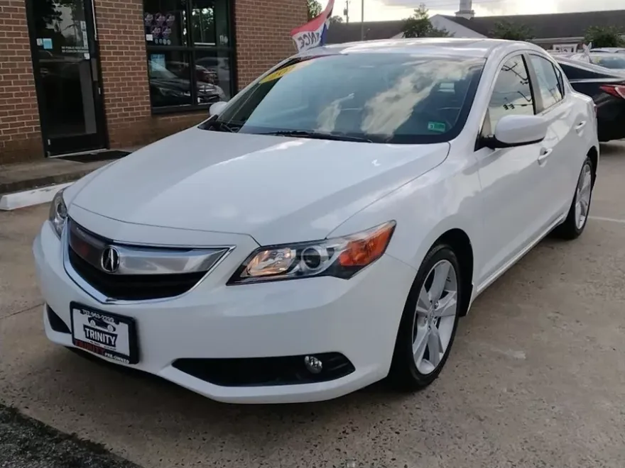 2015 Acura ILX 2.0L Technology photo 1