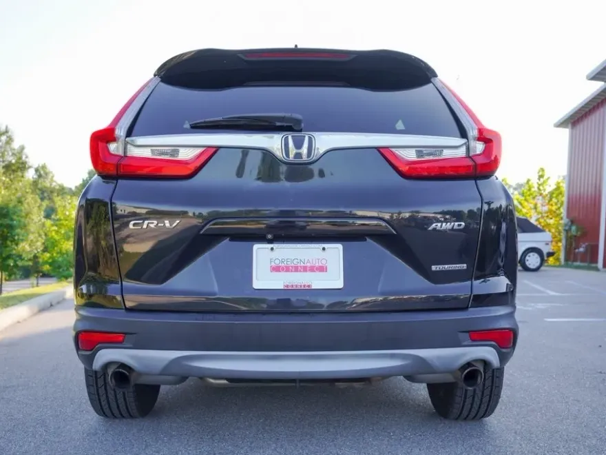 2017 Honda CR-V Touring photo 1