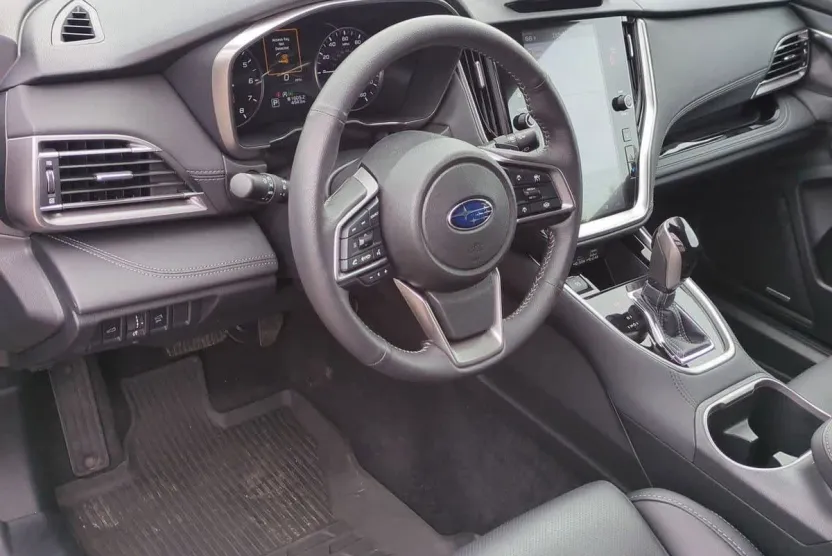 2025 Subaru Outback Limited photo 1