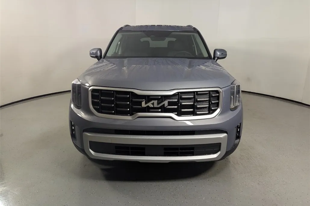 2025 Kia Telluride S photo 1