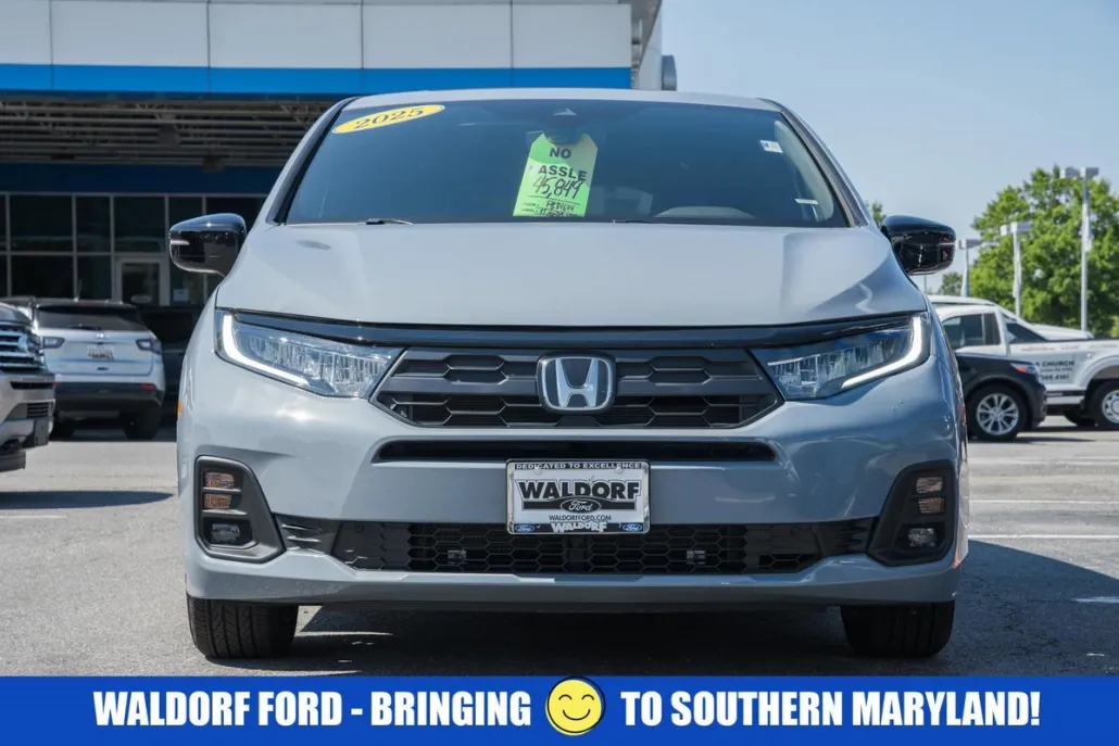2025 Honda Odyssey photo 1