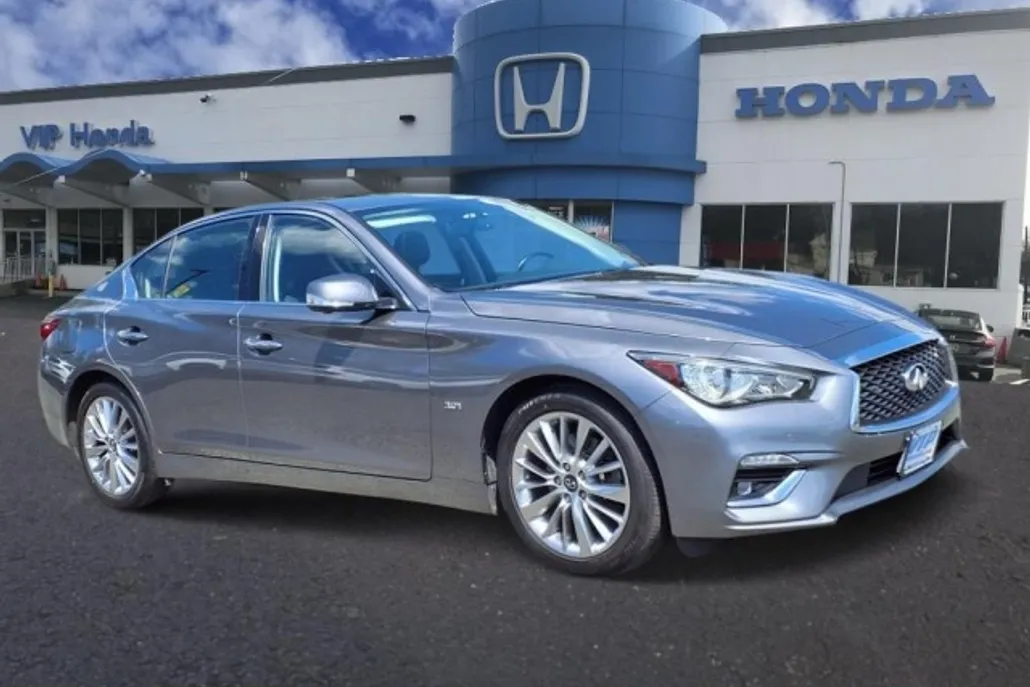 2019 Infiniti Q50 3.0t LUXE photo 1