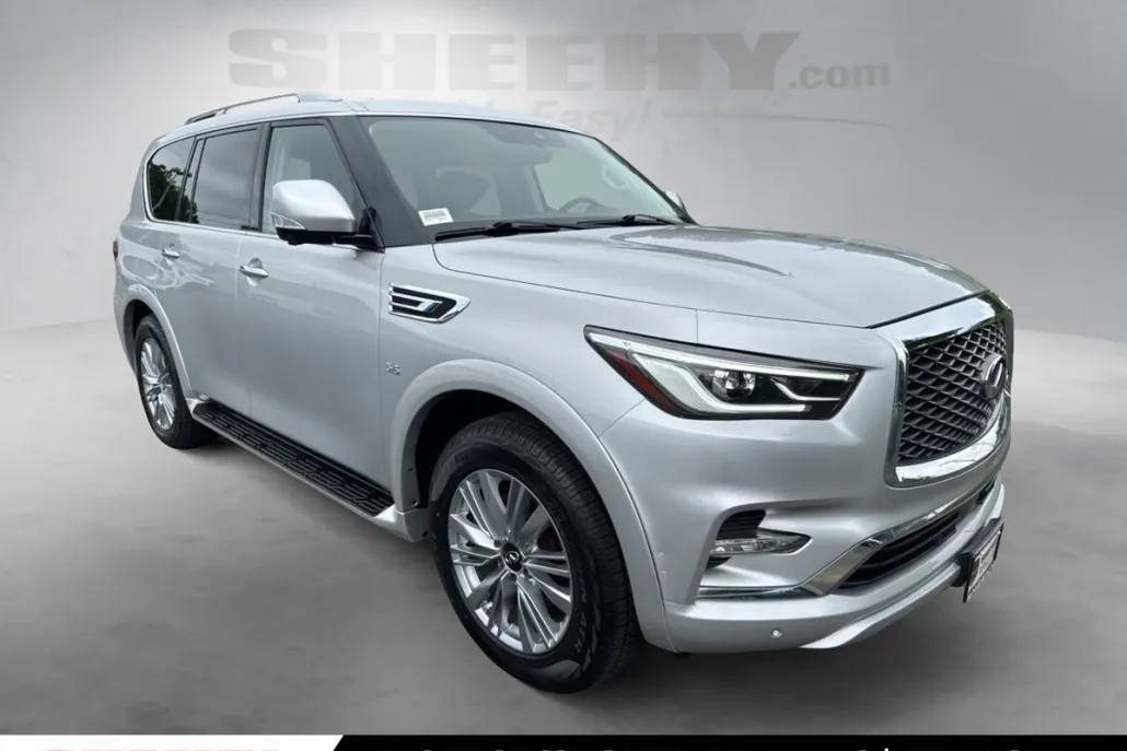 2019 Infiniti QX80 Luxe photo 1