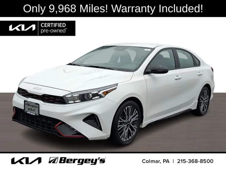 2022 Kia Forte GT-Line photo 1