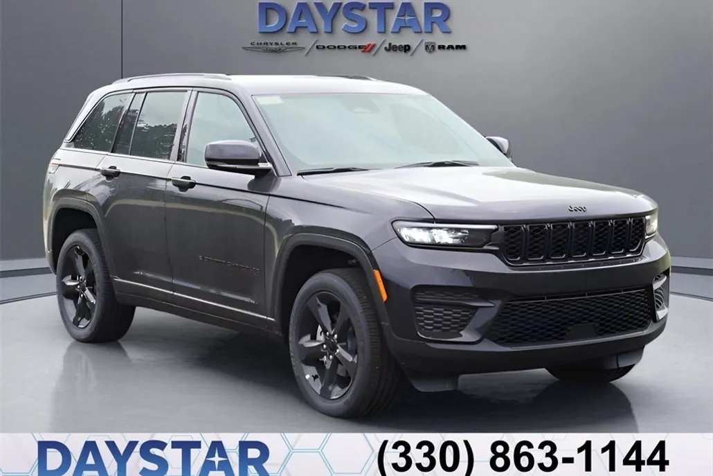 2025 Jeep Grand Cherokee Altitude photo 1
