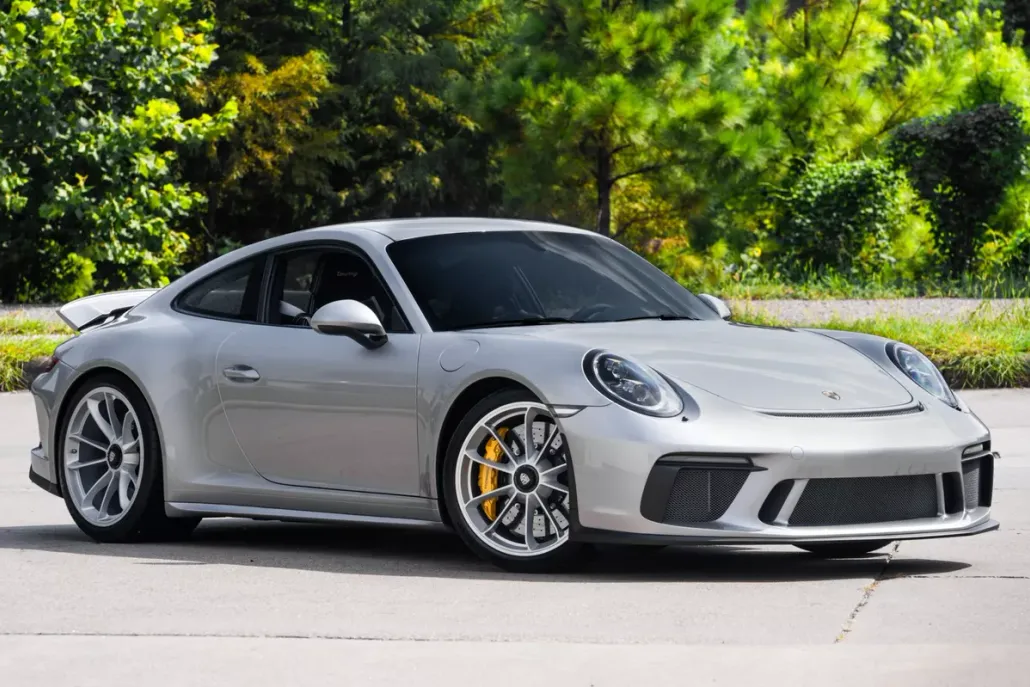 2018 Porsche 911 GT3 Touring photo 1