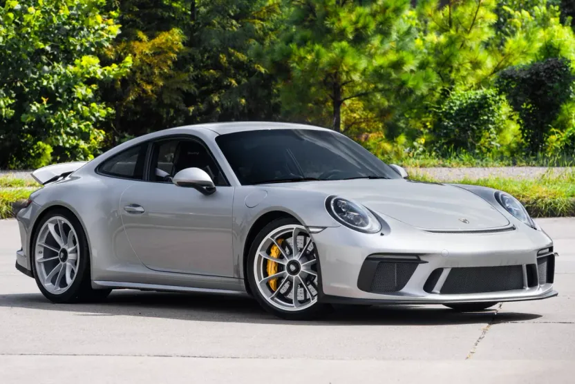 2018 Porsche 911 GT3 Touring photo 1